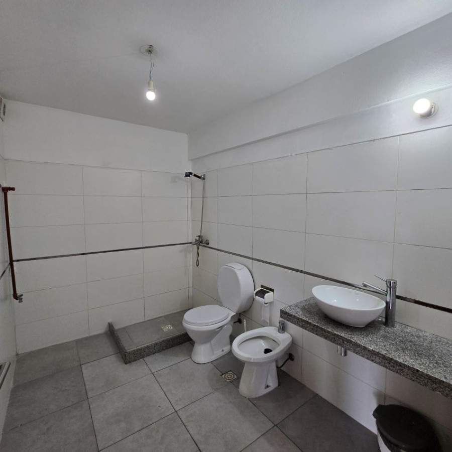 Apartamento ID.132 - Venta apartamento Buceo 1 dormitorio con garaje y bajos gastos comunes.