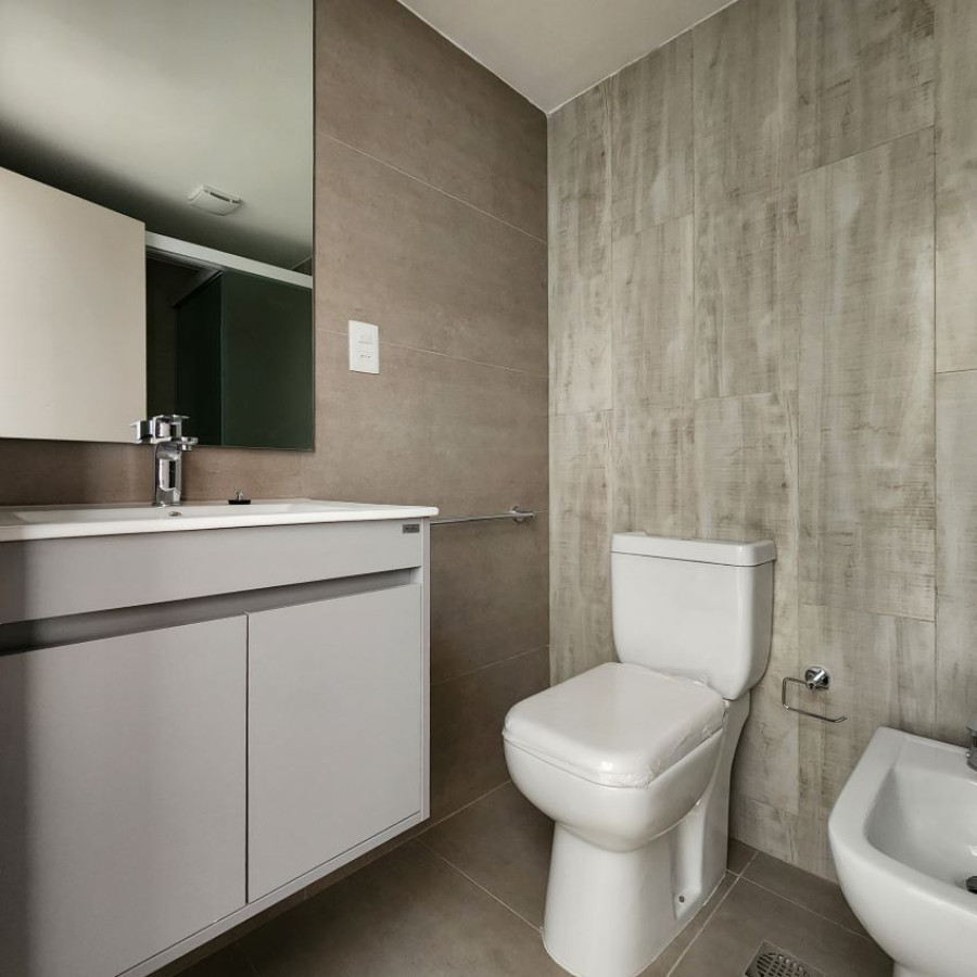 Apartamento ID.125 - Alquiler apartamento en Punta Carretas  Villa Biarritz 1 dormitorio con un año de uso.