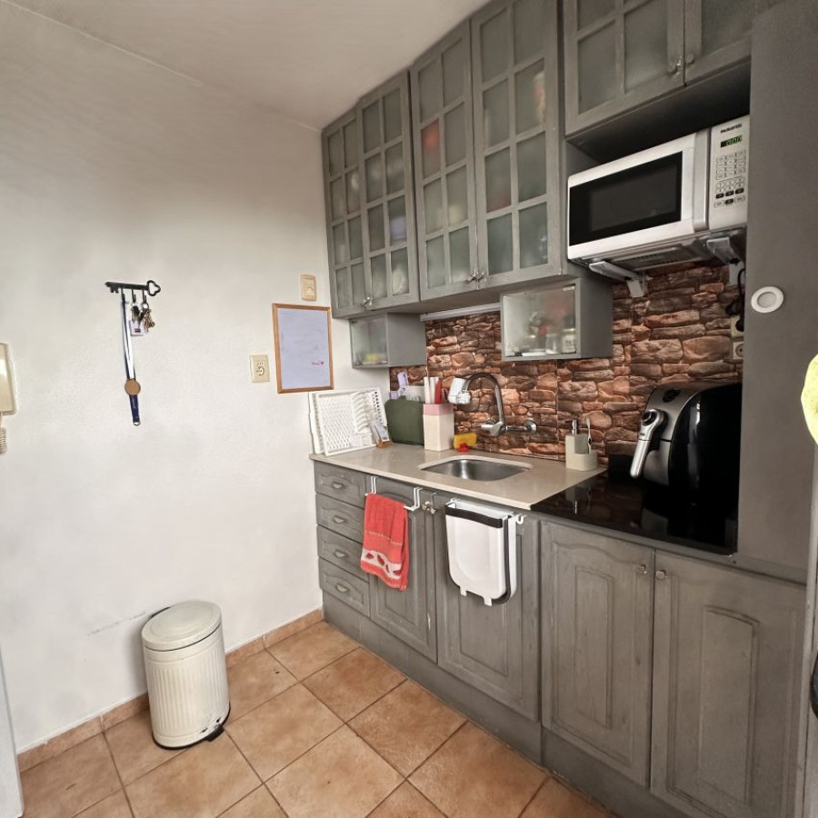 Apartamento ID.228 - Alquiler apartamento, Cordón Sur, 1 dormitorio amoblado.