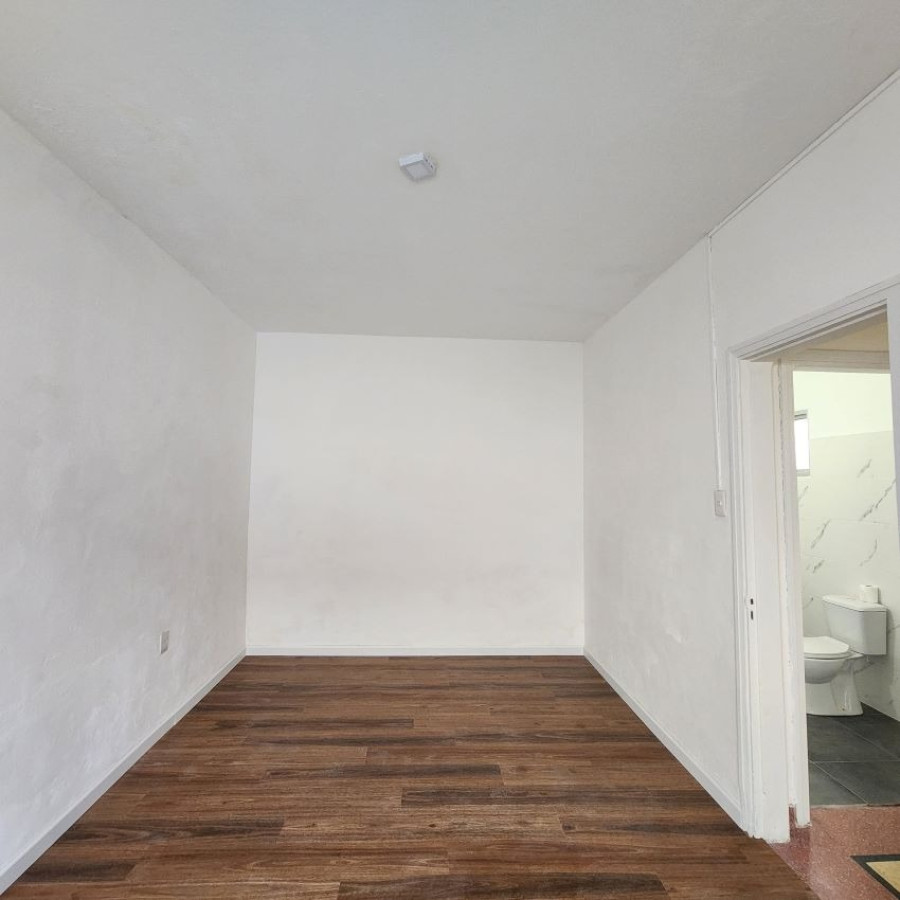 Apartamento ID.1 - Venta Apartamento Ideal Inversión En Unión 1 Dormitorio, Patio Y Bajos Gastos Comunes.