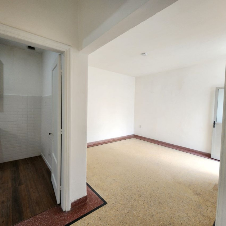 Apartamento ID.1 - Venta Apartamento Ideal Inversión En Unión 1 Dormitorio, Patio Y Bajos Gastos Comunes.