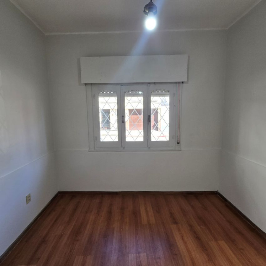 Apartamento ID.235 - Alquiler apartamento Centro 1 dormitorio y patio