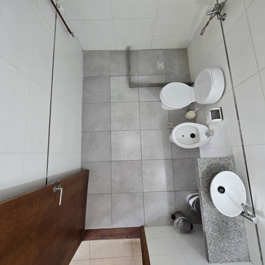 Apartamento ID.132 - Venta apartamento Buceo 1 dormitorio con garaje y bajos gastos comunes.