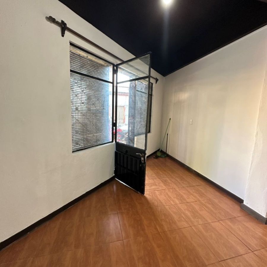 Apartamento ID.20 - Venta Ideal Inversor Con Renta Apartamento En Barrio Sur 1 Dormitorio Sin Gastos Comunes.