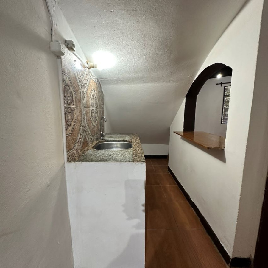 Apartamento ID.20 - Venta Ideal Inversor Con Renta Apartamento En Barrio Sur 1 Dormitorio Sin Gastos Comunes.