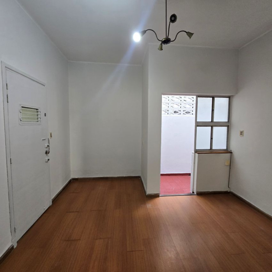 Apartamento ID.235 - Alquiler apartamento Centro 1 dormitorio y patio
