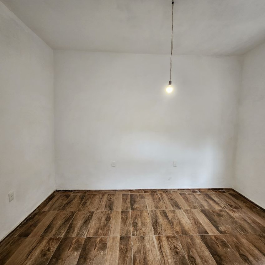 Apartamento ID.23 - Venta Apartamento La Blanqueada Reciclado 2 Dormitorios, Escritorio Y Altillo Sin Gastos Comunes. Financiado, Entrega Más Cuotas.