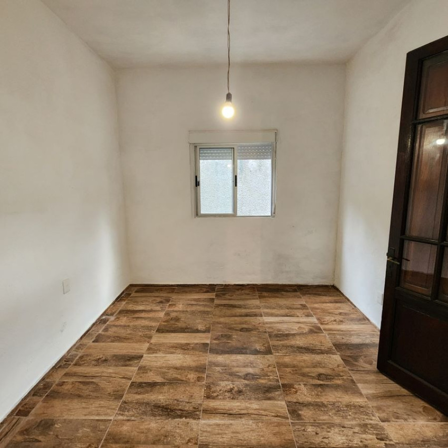 Apartamento ID.23 - Venta Apartamento La Blanqueada Reciclado 2 Dormitorios, Escritorio Y Altillo Sin Gastos Comunes. Financiado, Entrega Más Cuotas.