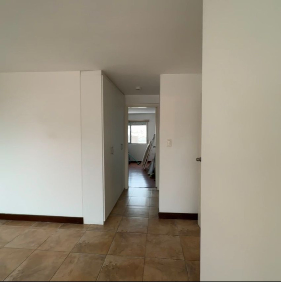 Apartamento ID.159 - Alquiler apartamento en Cordón Sur 1 dormitorio y medio, con balcón al frente.