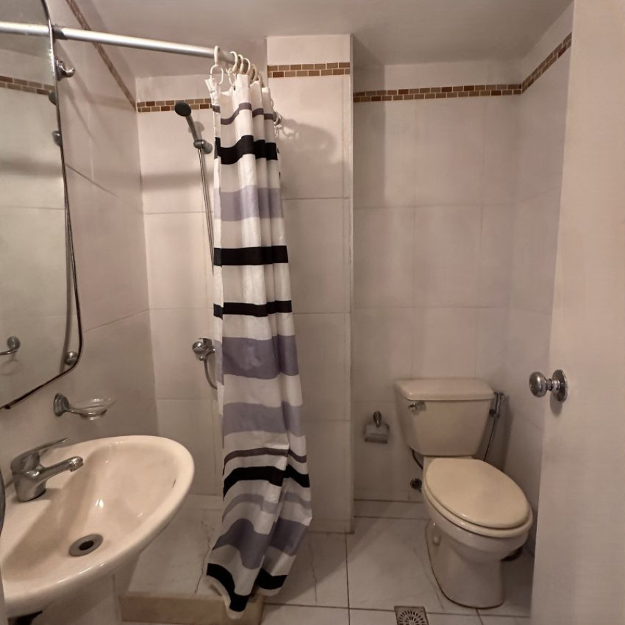 Apartamento ID.221 - Alquiler apartamento, 3 dormitorios y terraza, Centro.