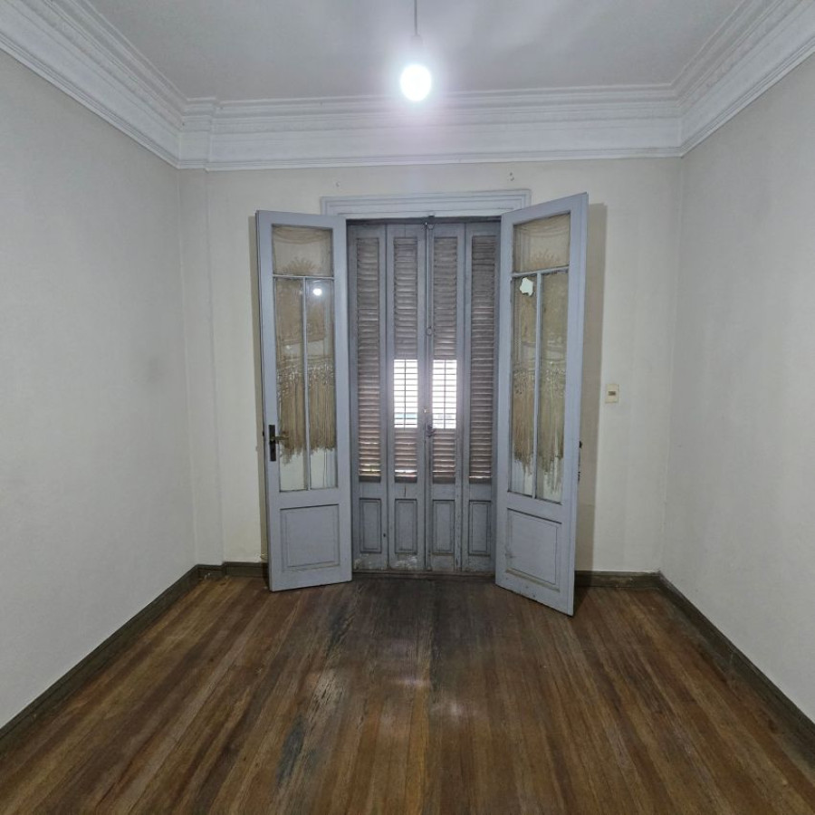 Apartamento ID.48 - Venta apartamento Centro 3 dormitorios con patio.