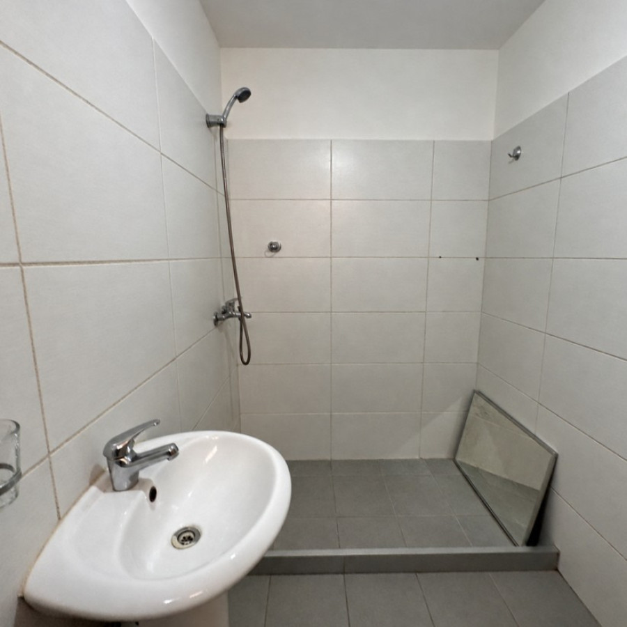 Apartamento ID.237 - Alquiler apartamento, 2 dormitorios y patio, Brazo Oriental.