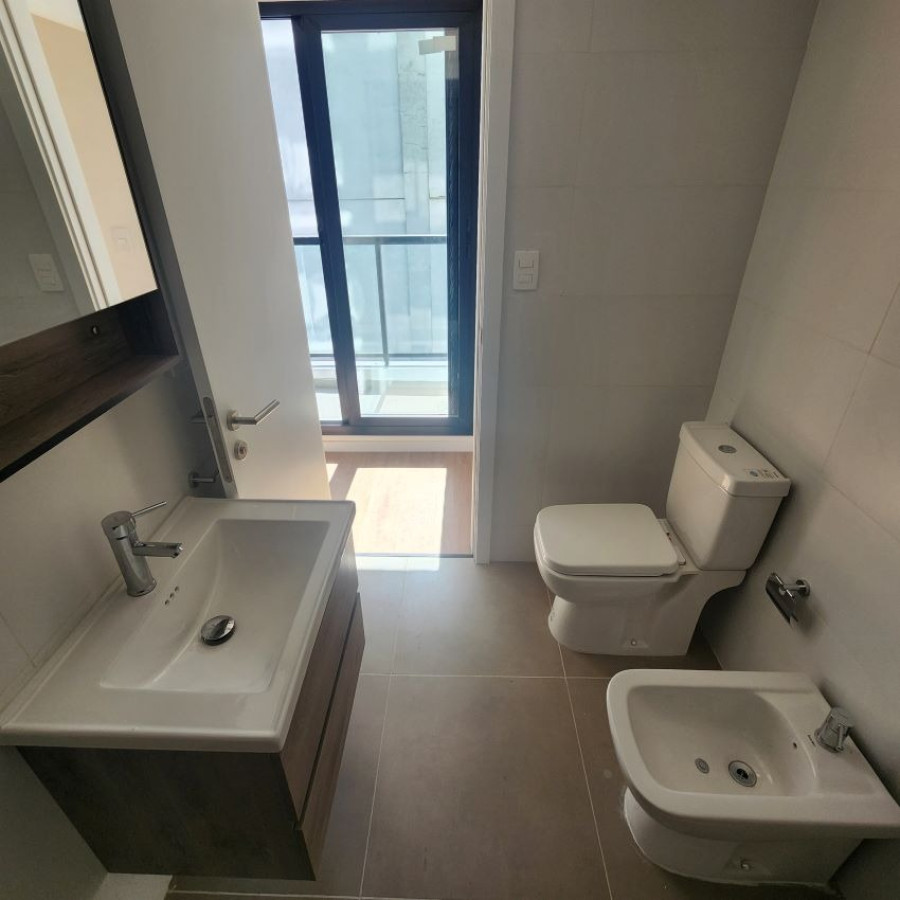 Apartamento ID.32 - Venta Apartamento Cordón Sur Con Renta, 1 Dormitorio A Estrenar.