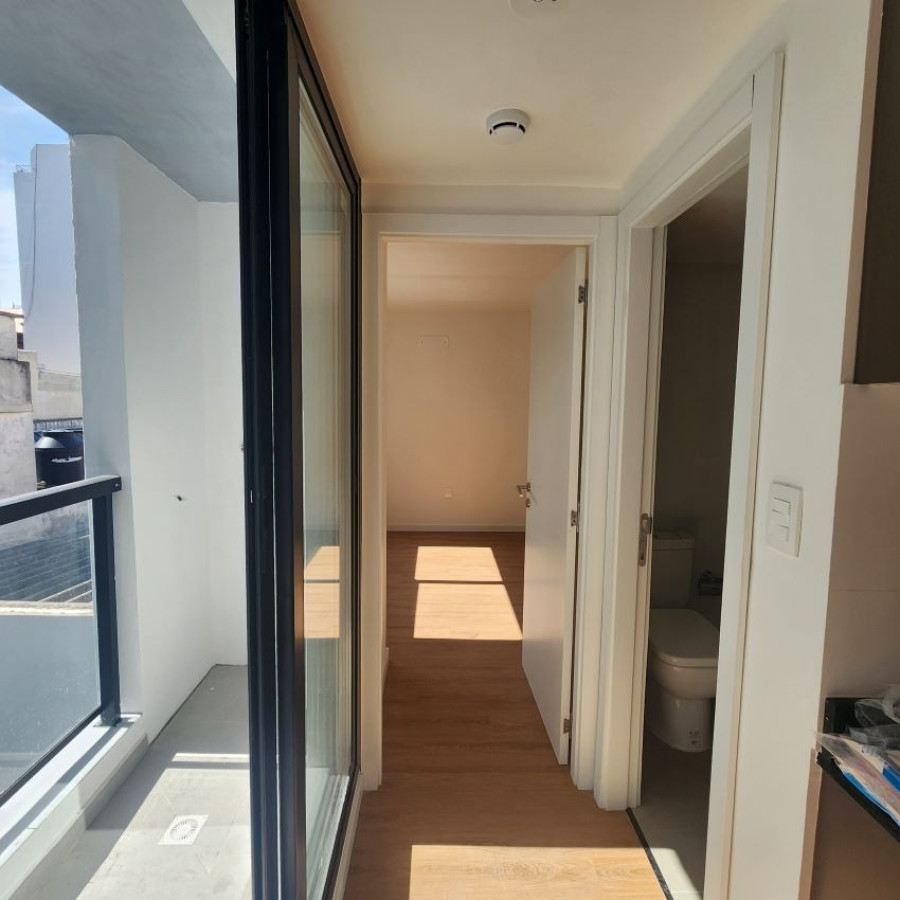 Apartamento ID.32 - Venta Apartamento Cordón Sur Con Renta, 1 Dormitorio A Estrenar.