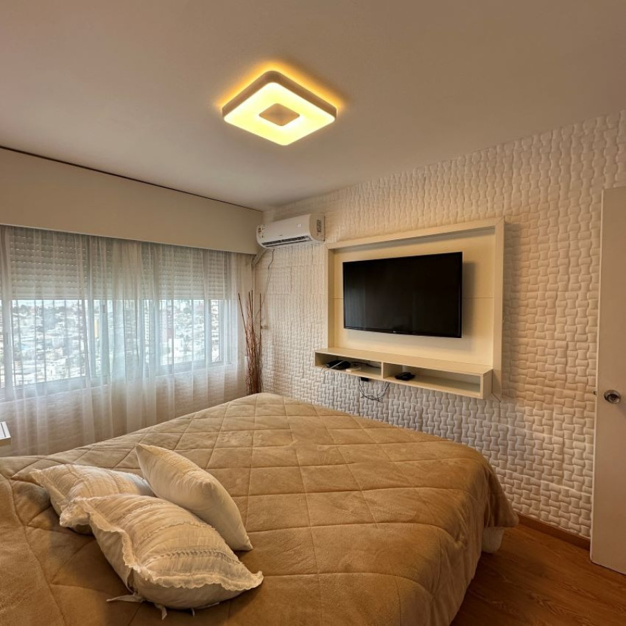 Apartamento ID.37 - Venta Apartamento Parque Batlle 2 Dormitorios Piso 15.