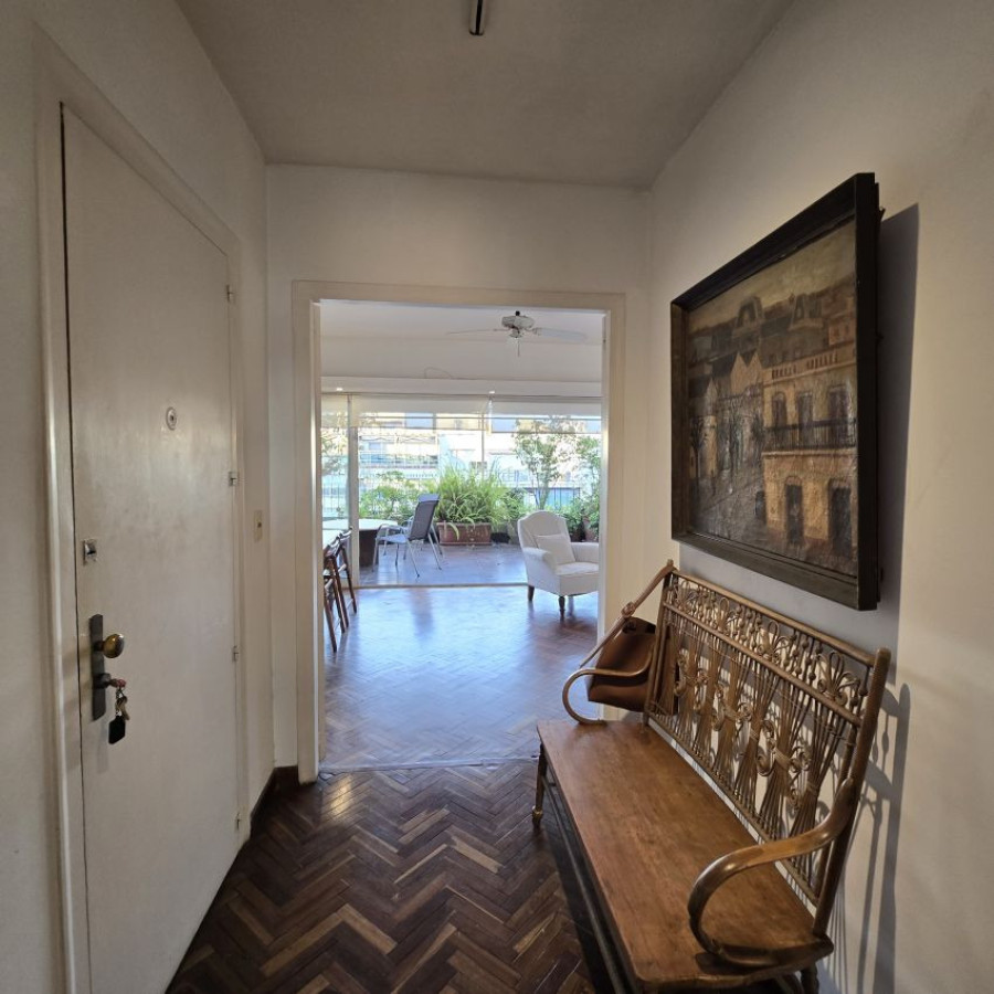 Apartamento ID.170 - Alquiler penthouse en Pocitos 2 dormitorio con garaje y amoblado.