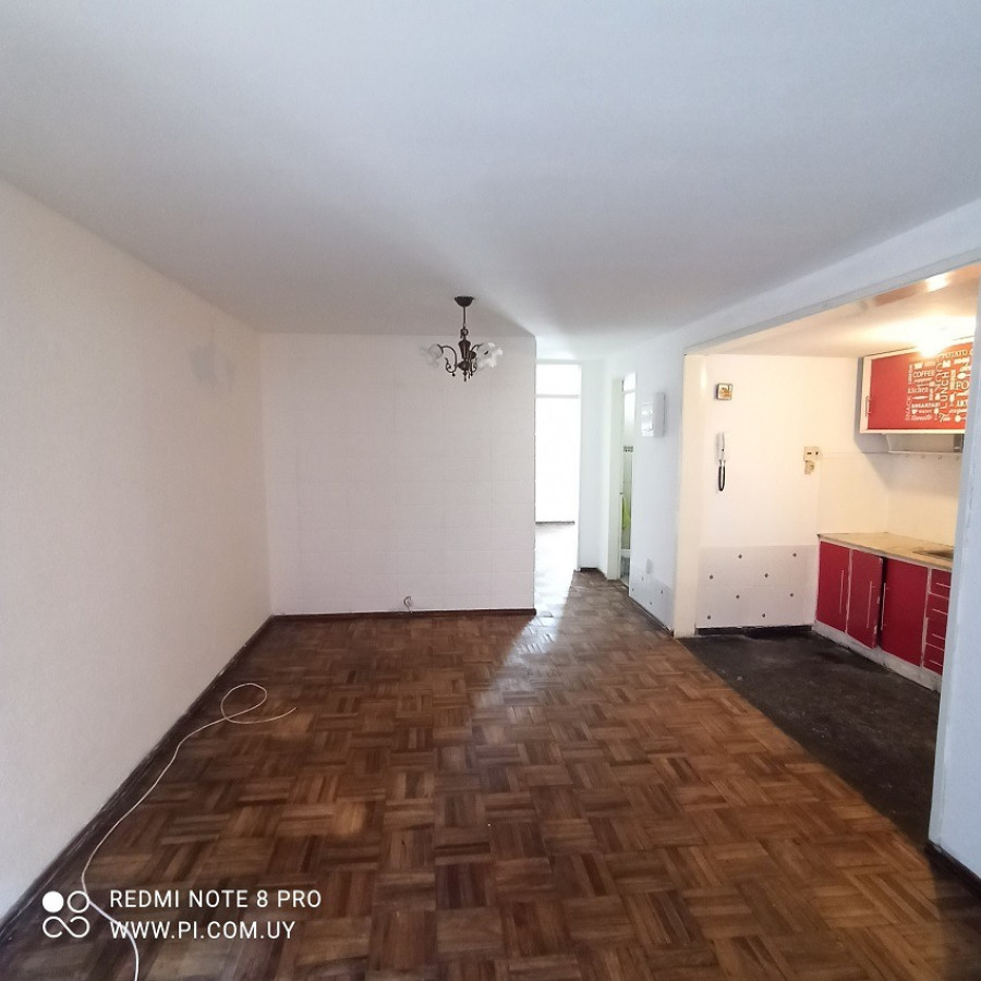 Apartamento ID.39 - Venta Apartamento Barrio Sur Con Renta Ideal Inversor 2 Dormitorios Y Bajos Gastos Comunes.