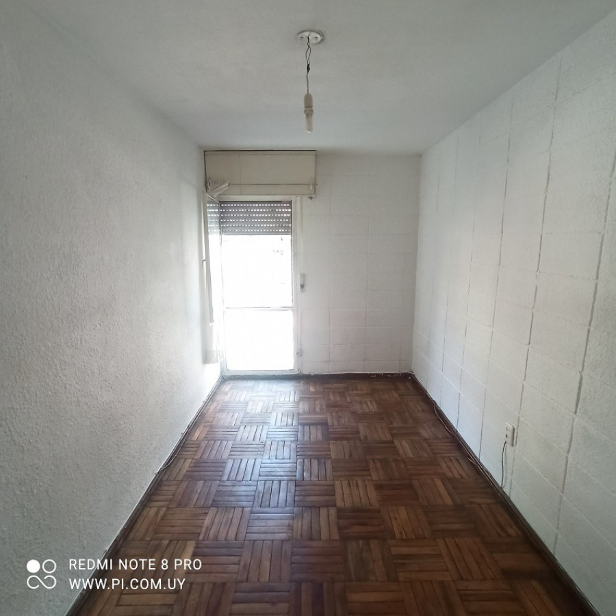 Apartamento ID.39 - Venta Apartamento Barrio Sur Con Renta Ideal Inversor 2 Dormitorios Y Bajos Gastos Comunes.