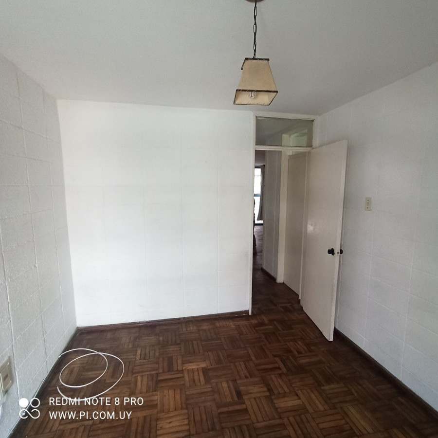 Apartamento ID.39 - Venta Apartamento Barrio Sur Con Renta Ideal Inversor 2 Dormitorios Y Bajos Gastos Comunes.