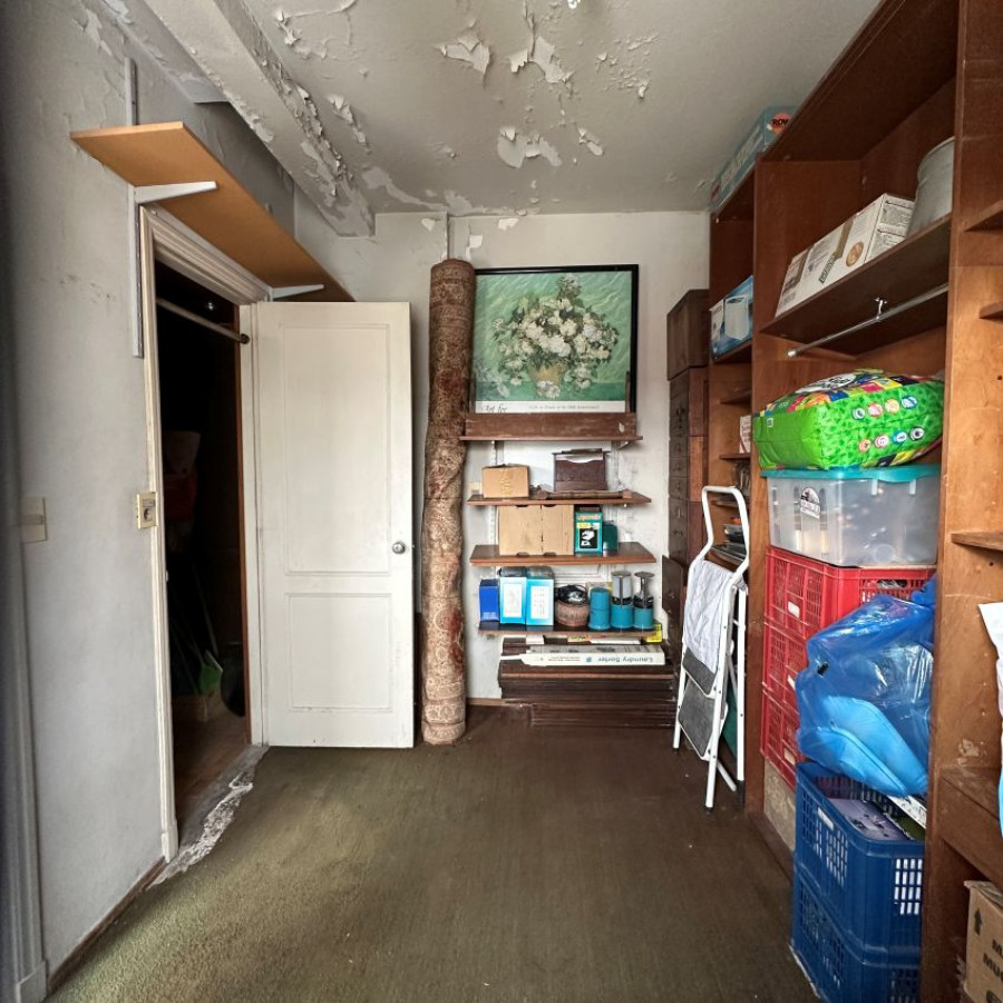 Apartamento ID.79 - Venta apartamento Barrio Sur 3 dormitorios, 2 baños y servicio.
