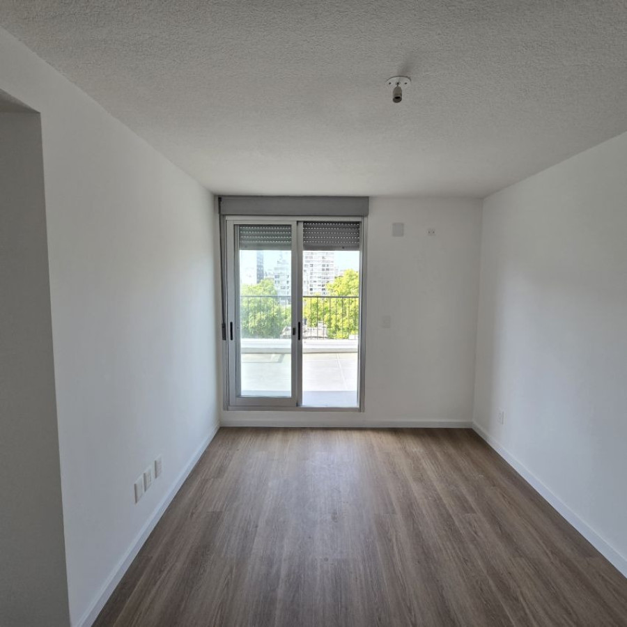 Apartamento ID.169 - Alquiler apartamento penthouse Centro 2 dormitorios a estrenar con opción a arrendar hasta 2 garajes.