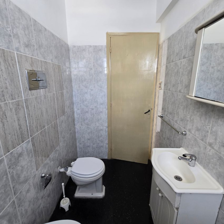 Apartamento ID.166 - Alquiler apartamento Barrio Sur 1 dormitorio con bajos gastos comunes.
