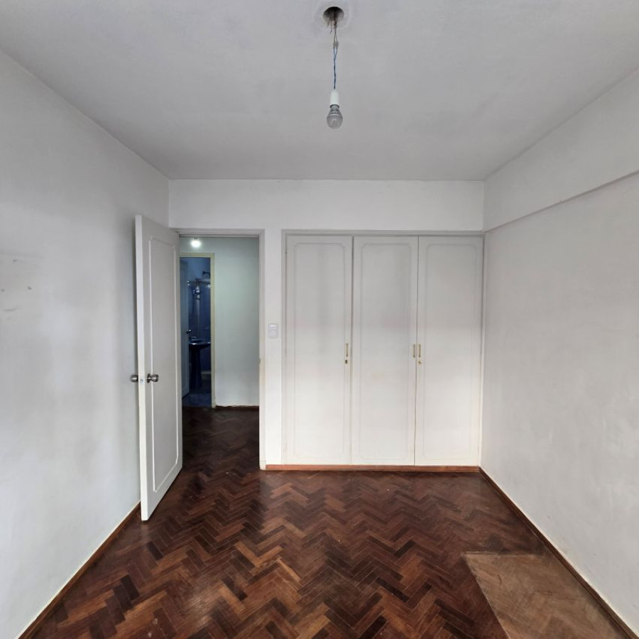 Apartamento ID.104 - Venta apartamento en Pocitos 3 dormitorios, 2 baños.