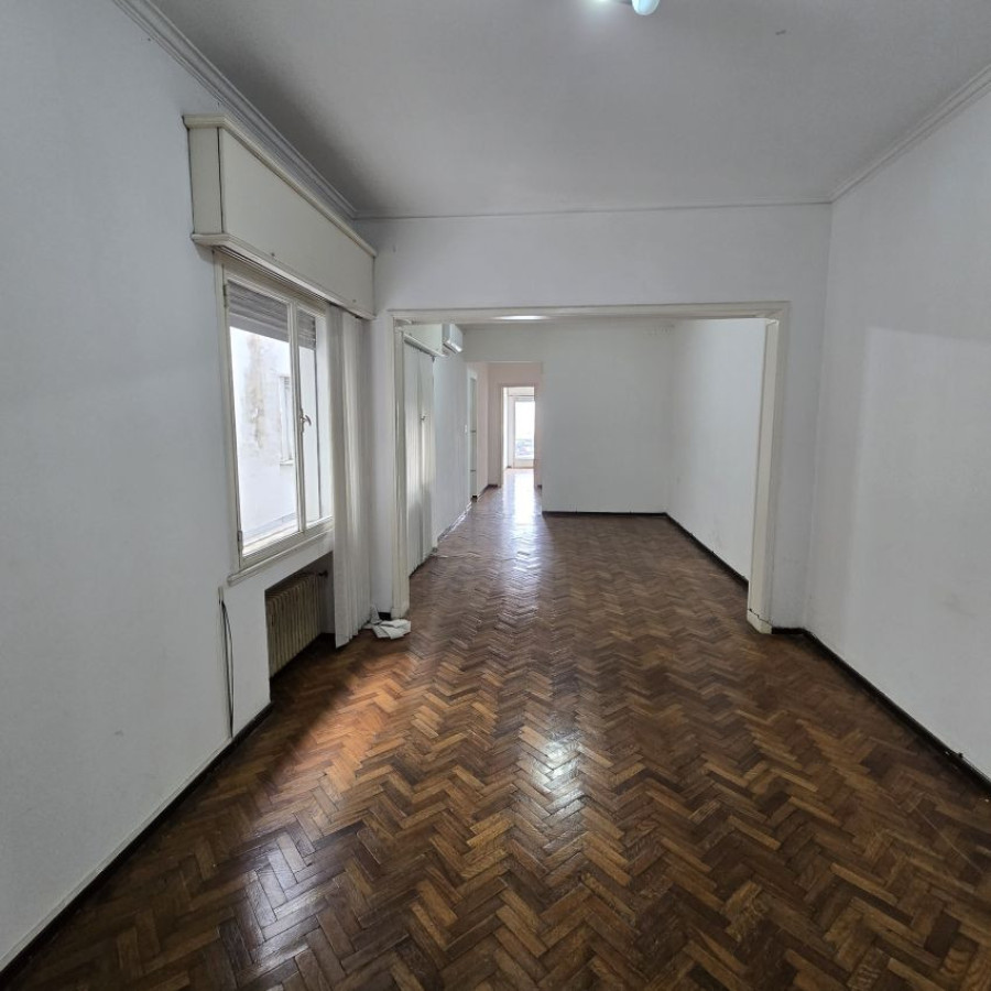 Apartamento ID.194 - Alquiler apartamento Ciudad Vieja 96 mt2, 2 dormitorios.