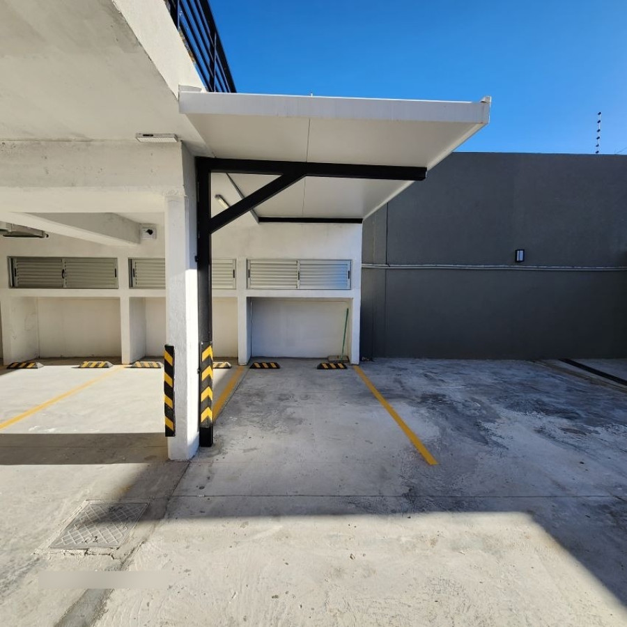 Apartamento ID.40 - Venta Apartamento A Estrenar En Malvín 1 Dormitorio Con Gran Patio De Uso Exclusivo.