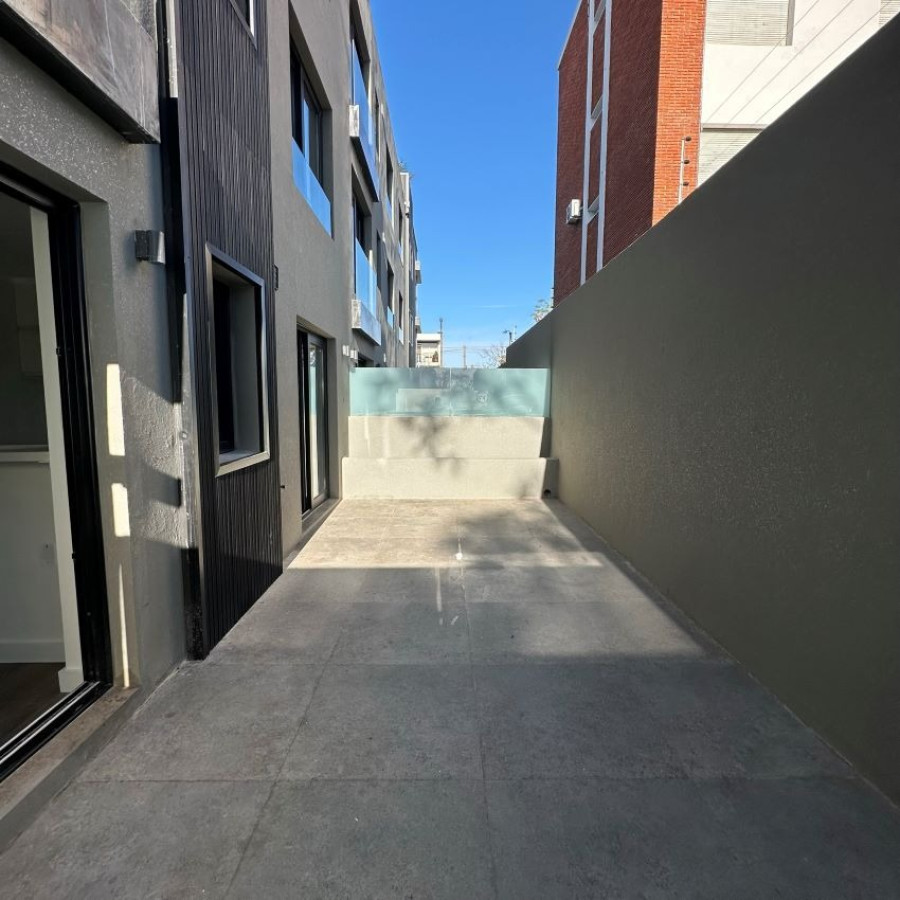 Apartamento ID.40 - Venta Apartamento A Estrenar En Malvín 1 Dormitorio Con Gran Patio De Uso Exclusivo.