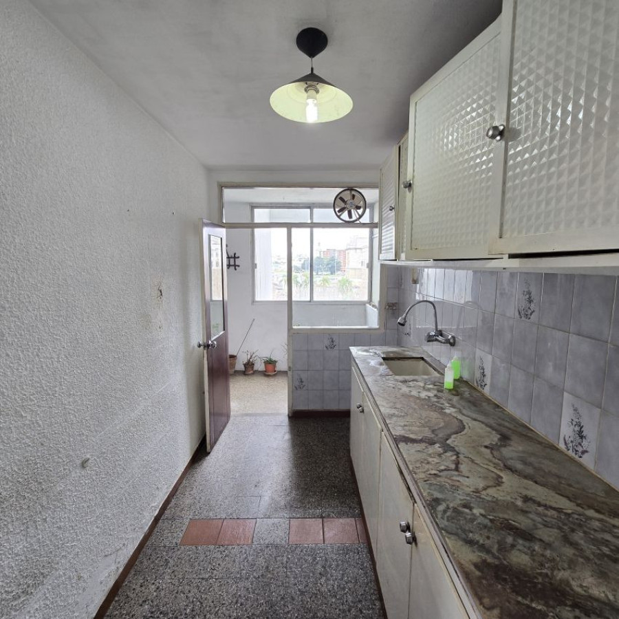 Apartamento ID.232 - Venta apartamento, 3 dormitorios, balcón, terraza y cocina definida, Aguada