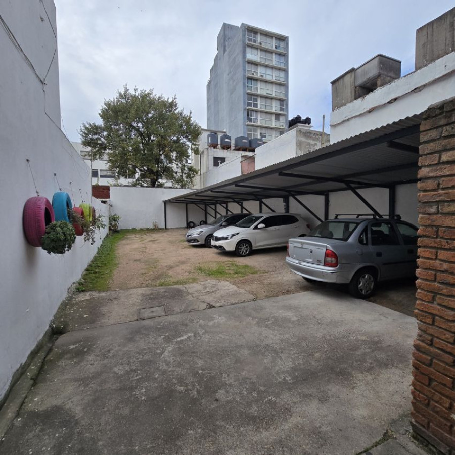 Apartamento ID.190 - Venta apartamento, 1 dormitorio con cochera, Tres Cruces