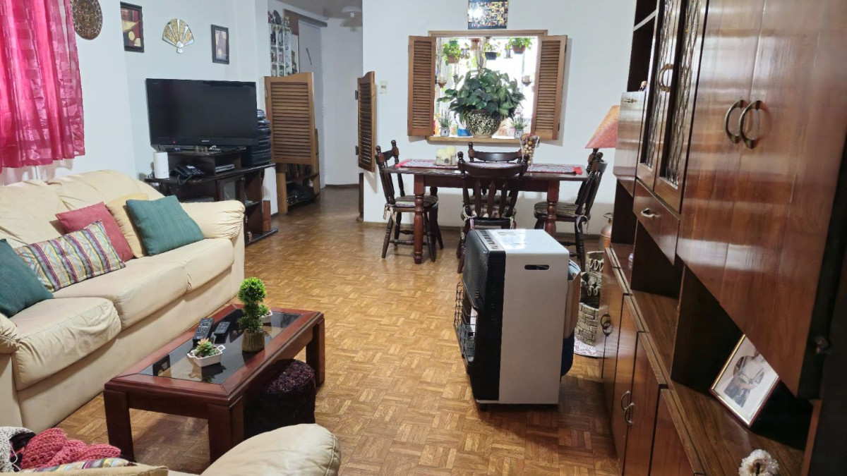 Apartamento ID.78 - Venta apartamento en Cordón Sur 2 dormitorios y escritorio.