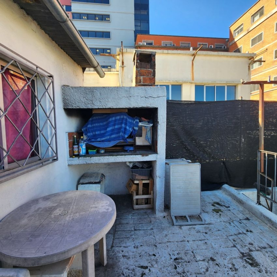 Apartamento ID.4 - Venta Apartamento La Blanqueada 2 Dormitorios Con Renta.