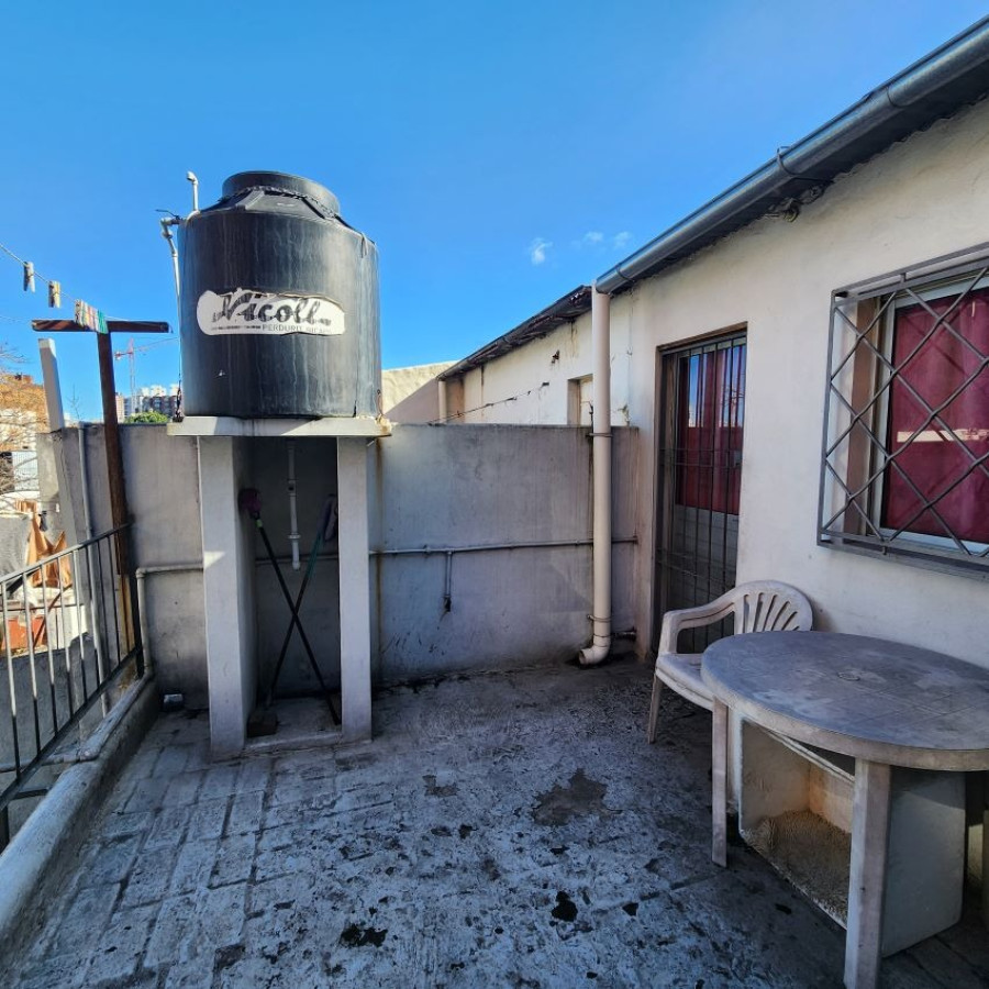 Apartamento ID.4 - Venta Apartamento La Blanqueada 2 Dormitorios Con Renta.