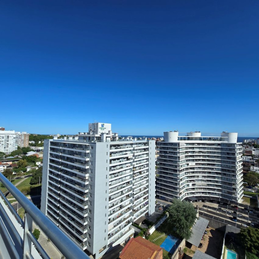 Apartamento ID.121 - Venta apartamento Malvin 1 dormitorio y garaje.