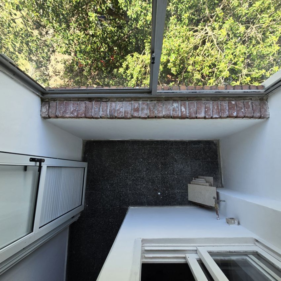 Apartamento ID.161 - Alquiler apartamento en Prado 3 dormitorios, baño, cocina definida y garaje opcional.