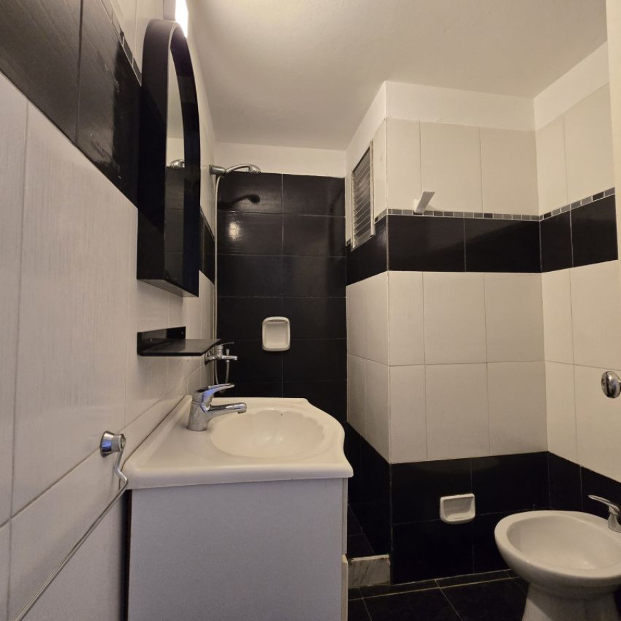 Apartamento ID.222 - Venta apartamento, 3 dormitorios, 2 baños, Cordon.