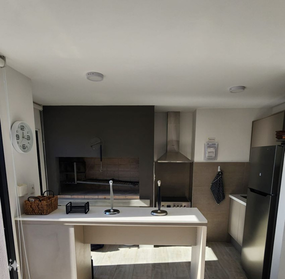 Apartamento ID.125 - Alquiler apartamento en Punta Carretas  Villa Biarritz 1 dormitorio con un año de uso.