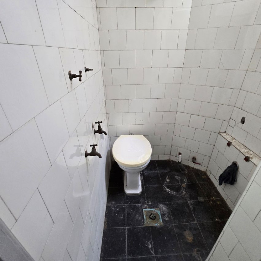 Apartamento ID.48 - Venta apartamento Centro 3 dormitorios con patio.