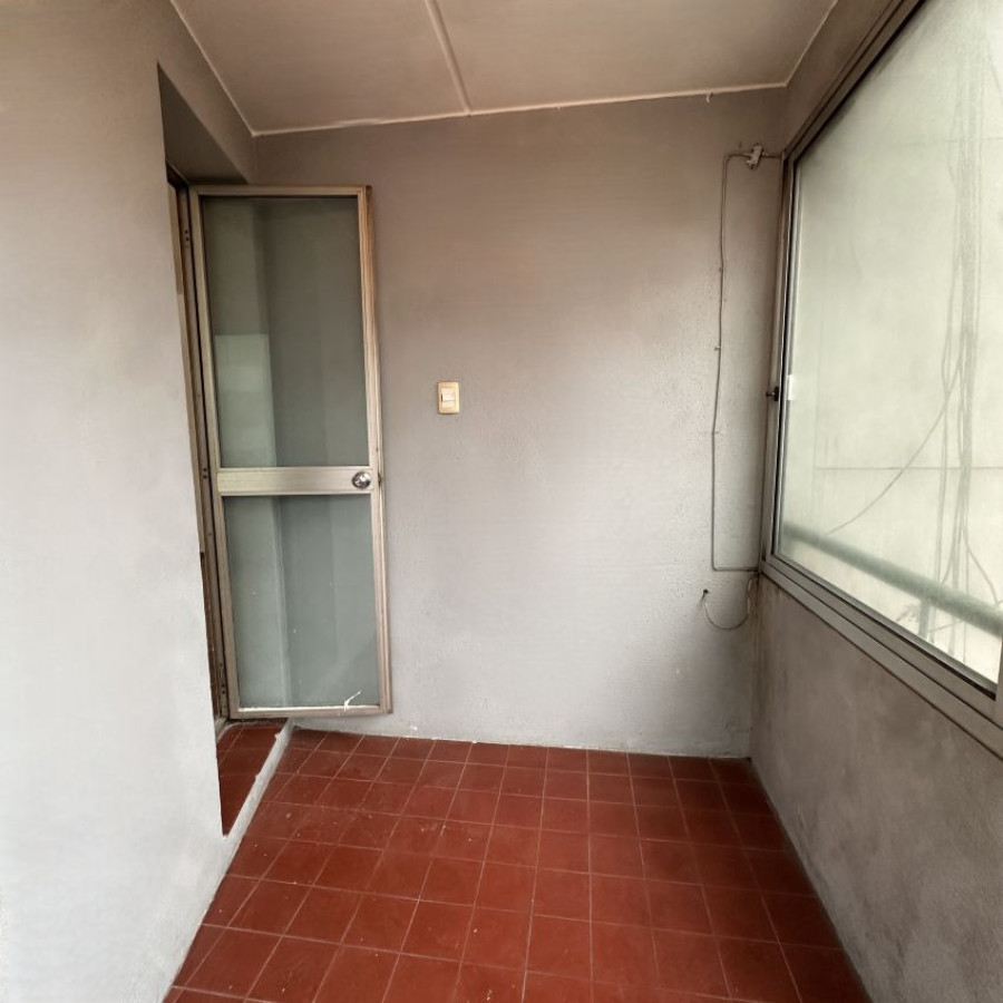 Apartamento ID.221 - Alquiler apartamento, 3 dormitorios y terraza, Centro.