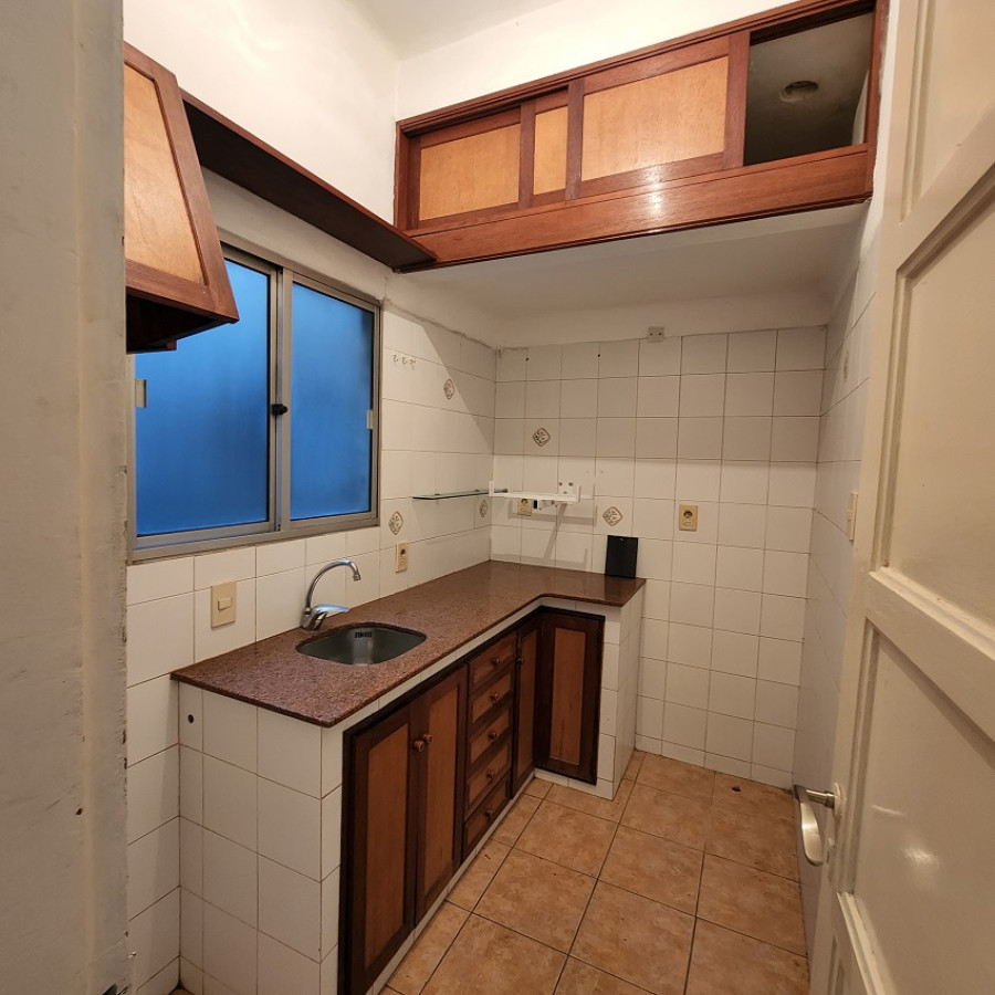 Apartamento ID.112 - Alquiler apartamento en Brazo Oriental 2 dormitorios con estufa a leña.