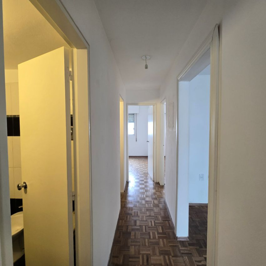 Apartamento ID.222 - Venta apartamento, 3 dormitorios, 2 baños, Cordon.