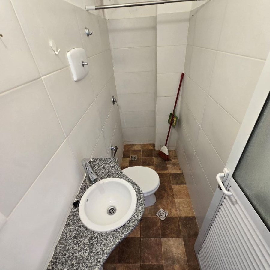 Apartamento ID.145 - Alquiler apartamento en Barrio Sur 1 dormitorio y bajos gastos comunes.