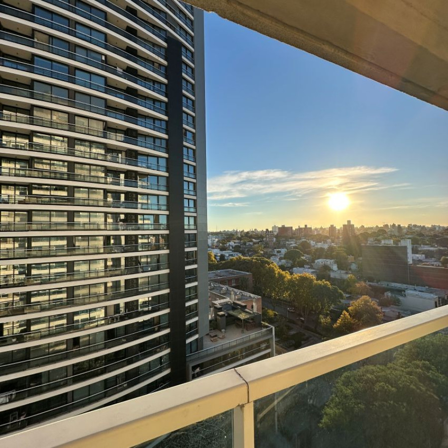 Apartamento ID.73 - Alquiler Exclusivo apartamento amueblado en Buceo 1 dormitorio piso 12 con garaje en edificio Diamantis Plaza.