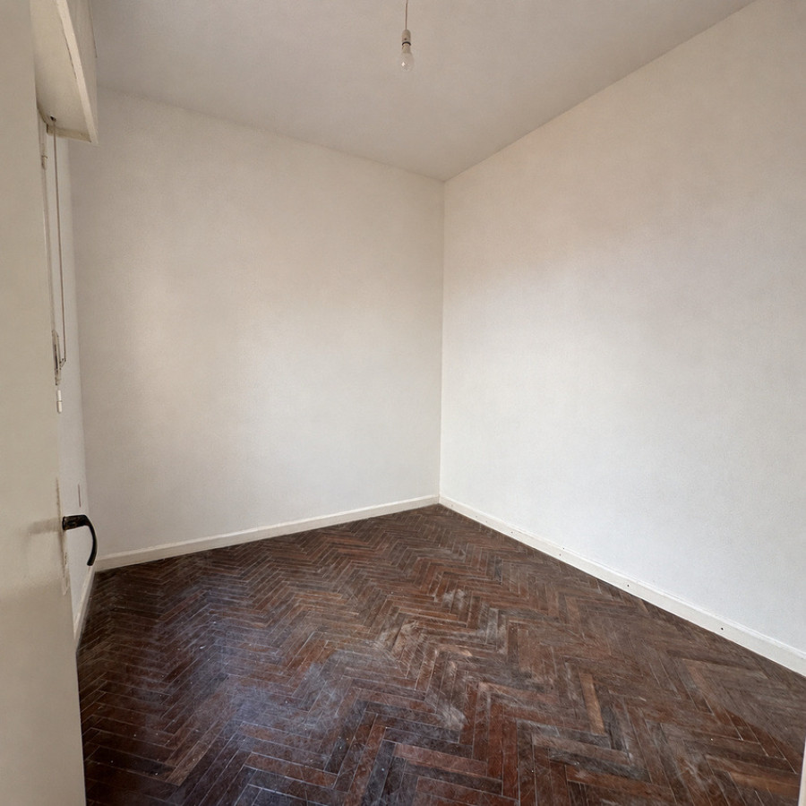 Apartamento ID.237 - Alquiler apartamento, 2 dormitorios y patio, Brazo Oriental.