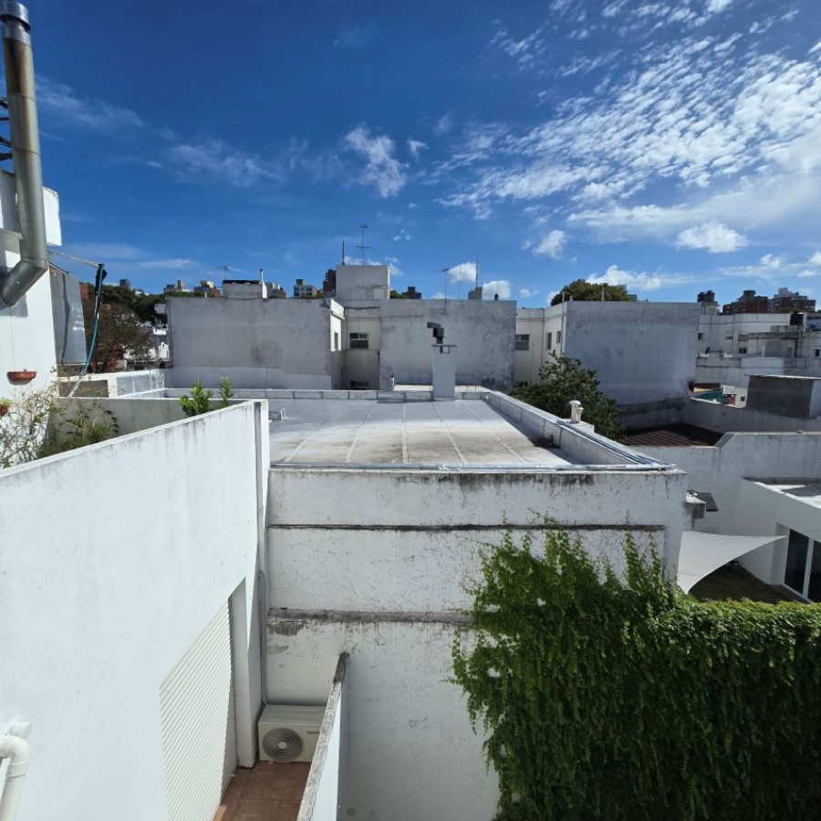 Apartamento ID.166 - Alquiler apartamento Barrio Sur 1 dormitorio con bajos gastos comunes.