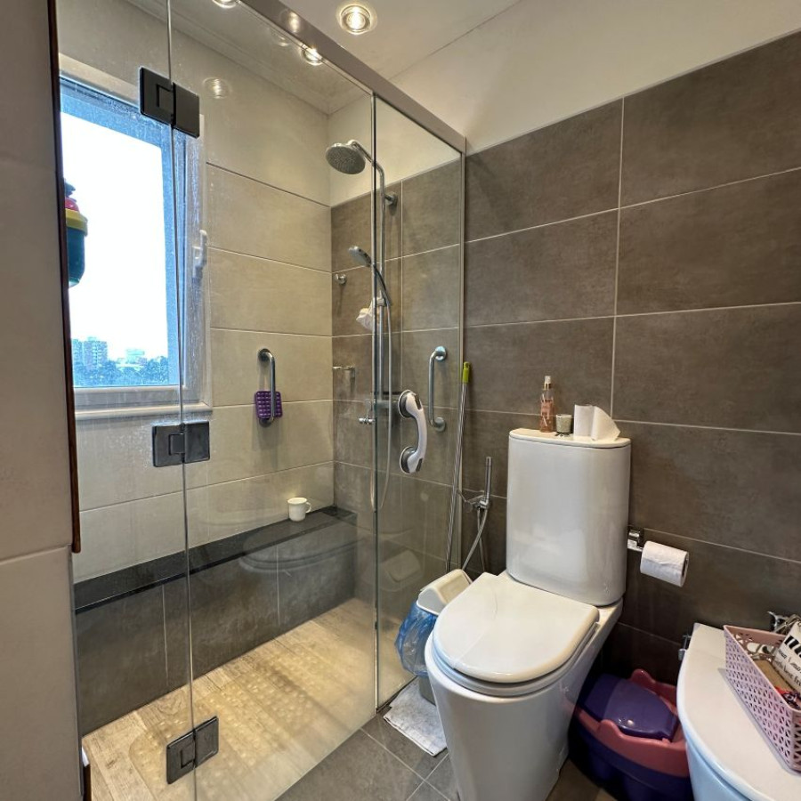 Apartamento ID.79 - Venta apartamento Barrio Sur 3 dormitorios, 2 baños y servicio.