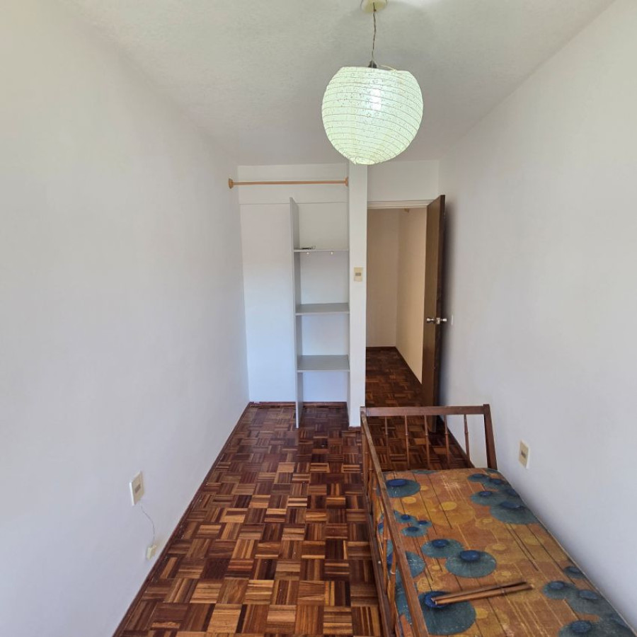 Apartamento ID.126 - Alquiler dúplex Parque Rodó 2 dormitorios con garaje