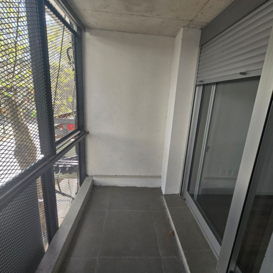 Apartamento ID.249 - Venta apartamento, un dormitorio y patio, Cordón.